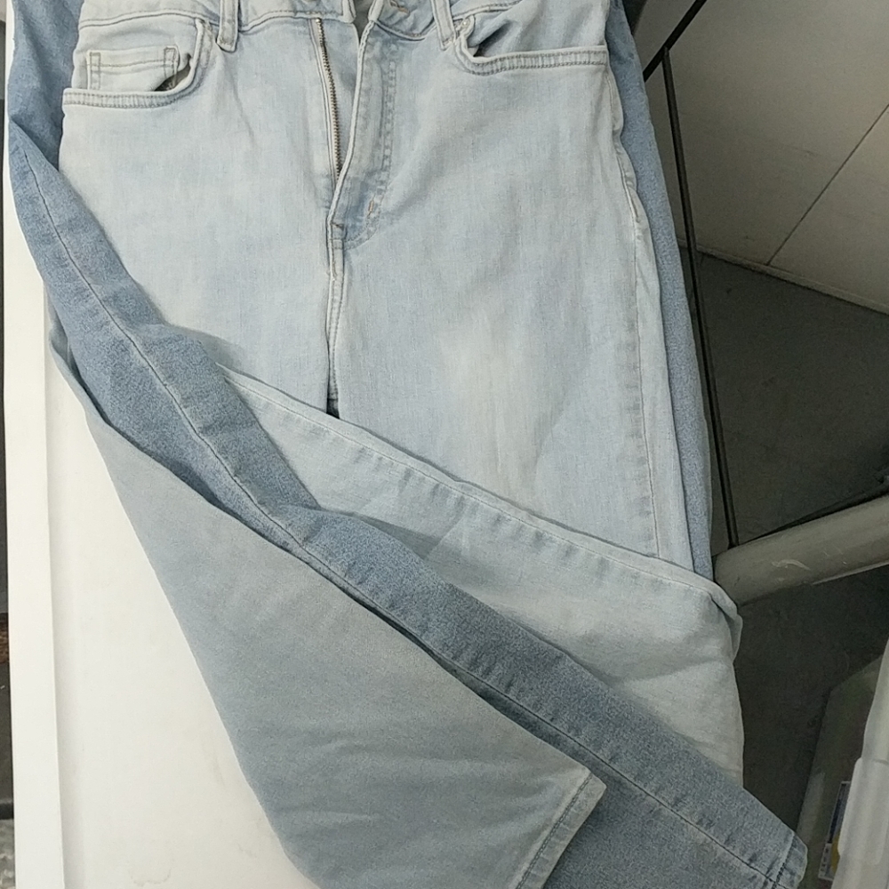 Jeans - Picture 2 of 12